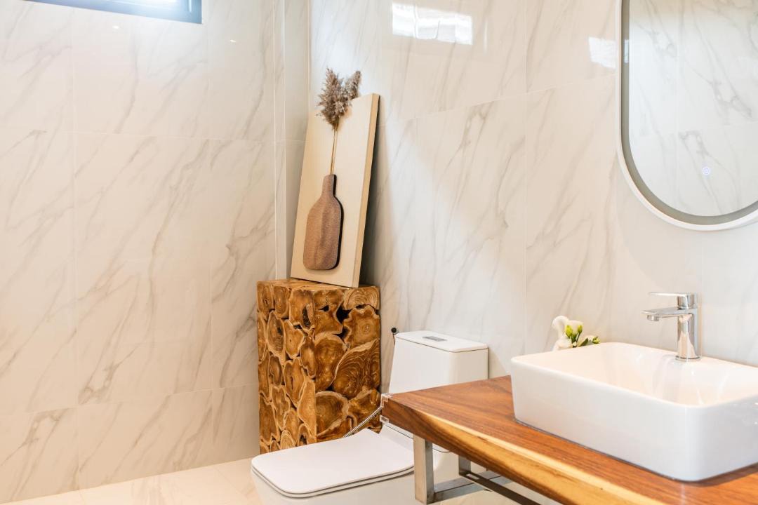 Photo of Bathroom in Maret