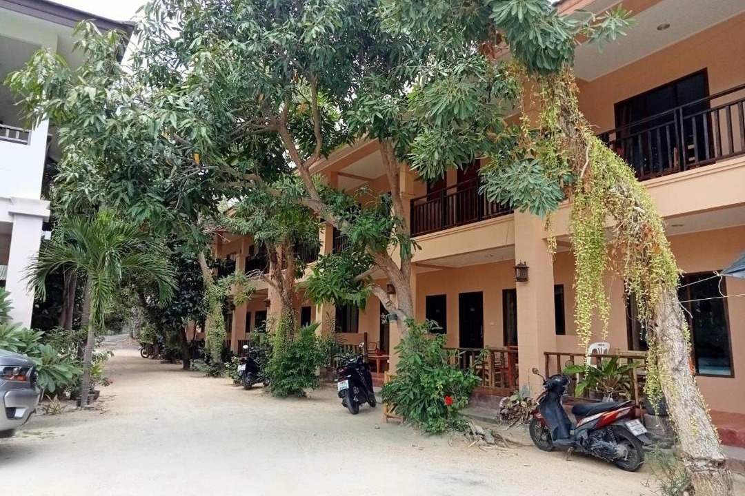 Photo of Others in Haad Rin