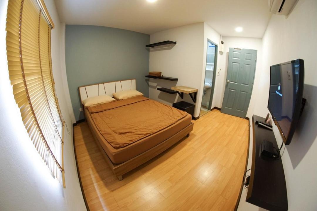 Photo of Bedroom in Khlong San
