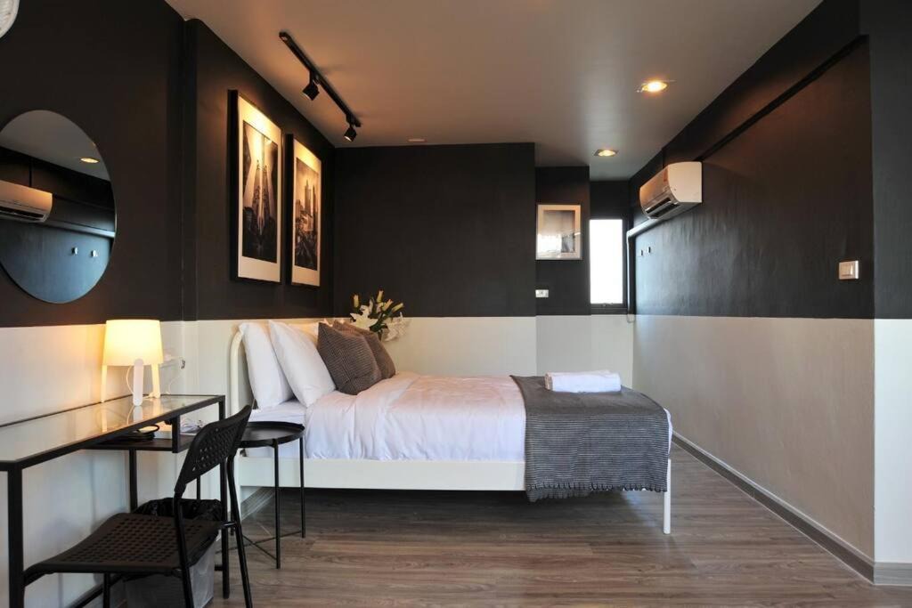Photo of Livingroom in Phra Khanong Nuea