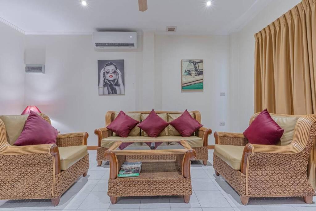 Photo of Livingroom in Pratumnak Hill