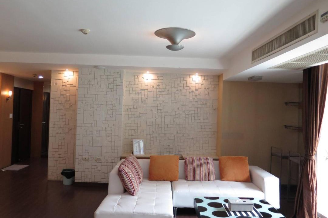 Photo of Livingroom in Khlong Toei Nuea