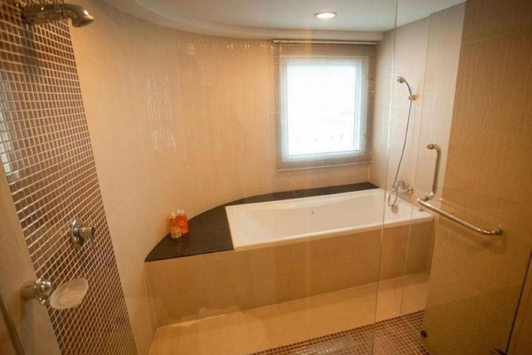 Photo of Bathroom in Nana