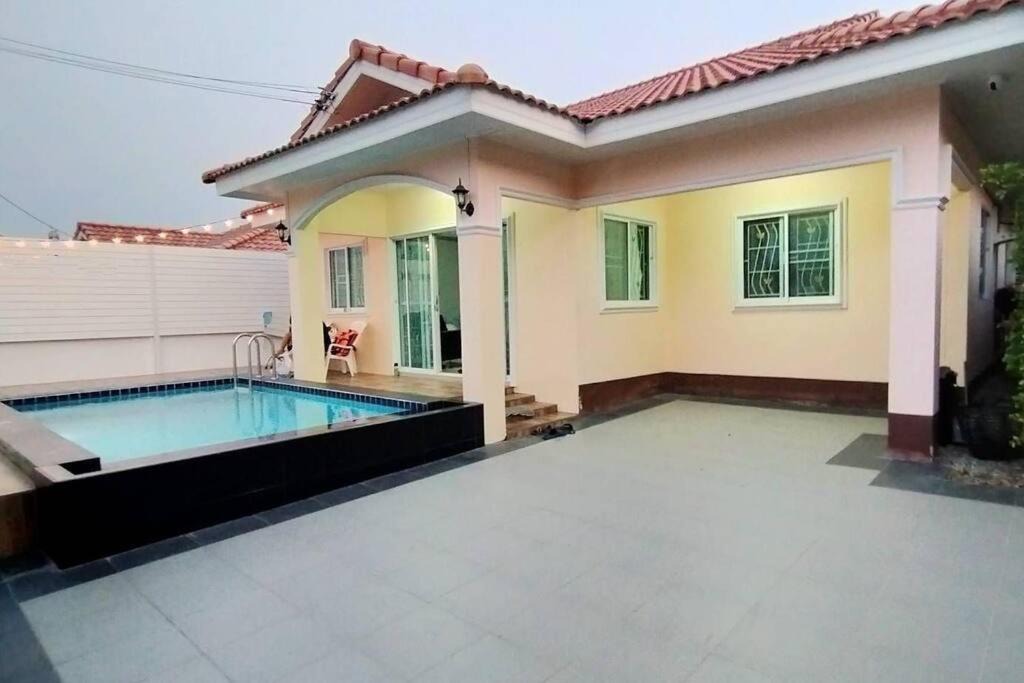 Photo of Buildings in Sattahip