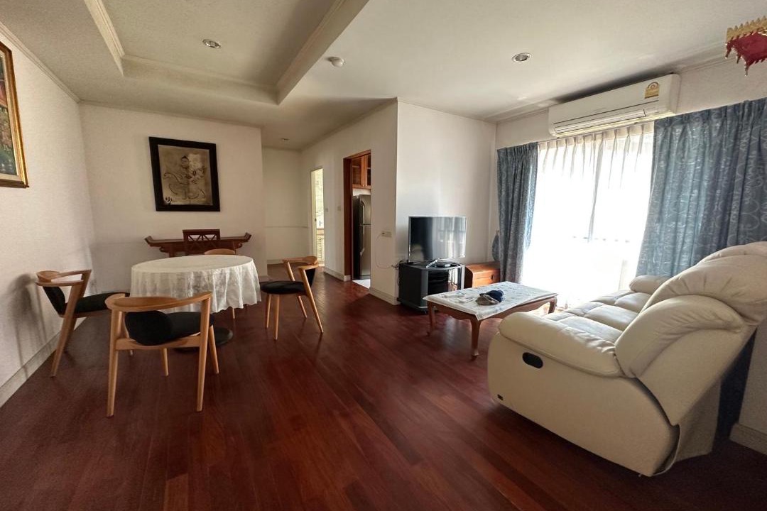 Photo of Livingroom in Embassy District
