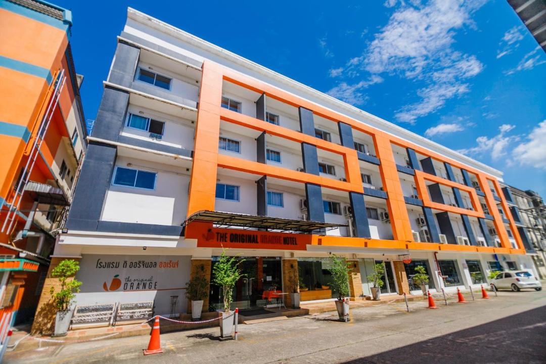 Photo of Buildings in Pak Nakhon