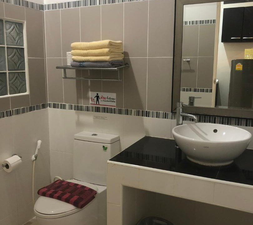 Photo of Bathroom in Trakan Phuet Phon