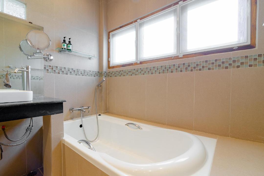 Photo of Bathroom in Thong Chai