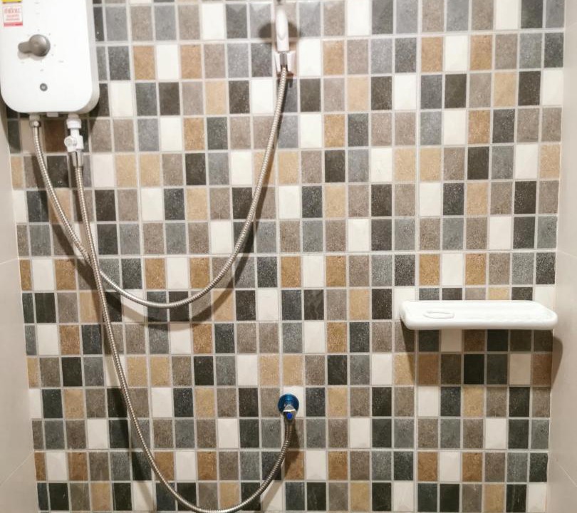 Photo of Bathroom in Tha Rap