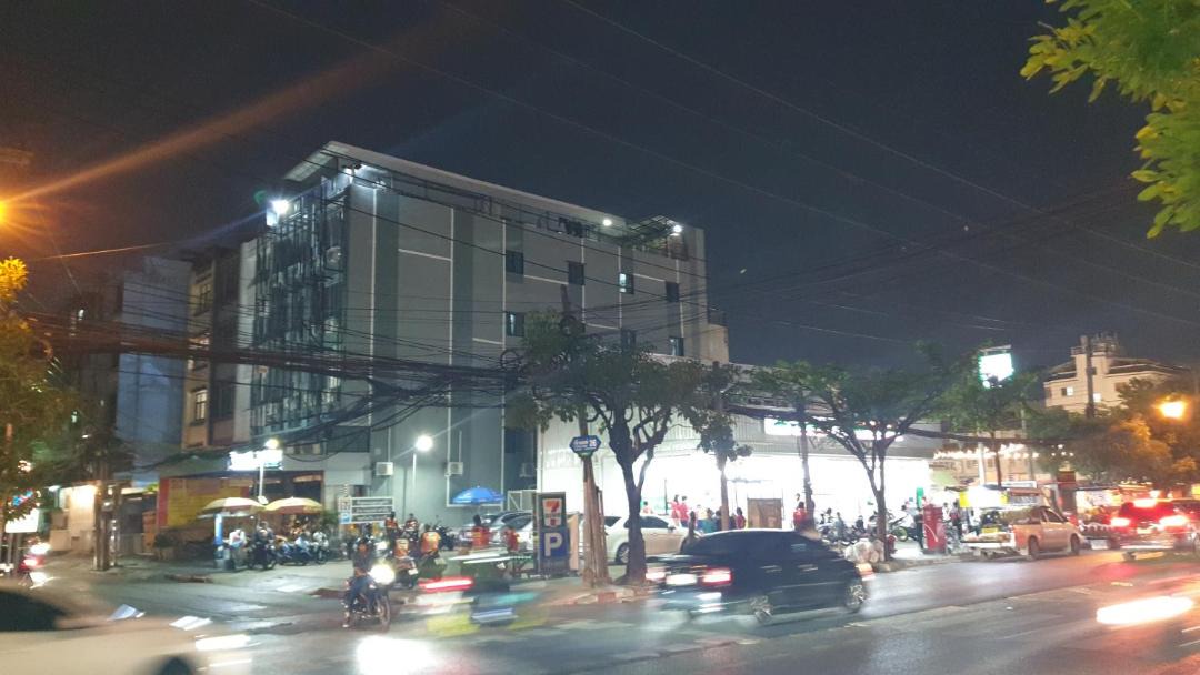 Photo of Others in Phra Khanong Nuea