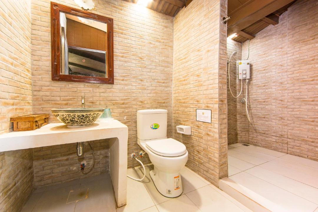 Photo of Bathroom in Bang Saphan Noi