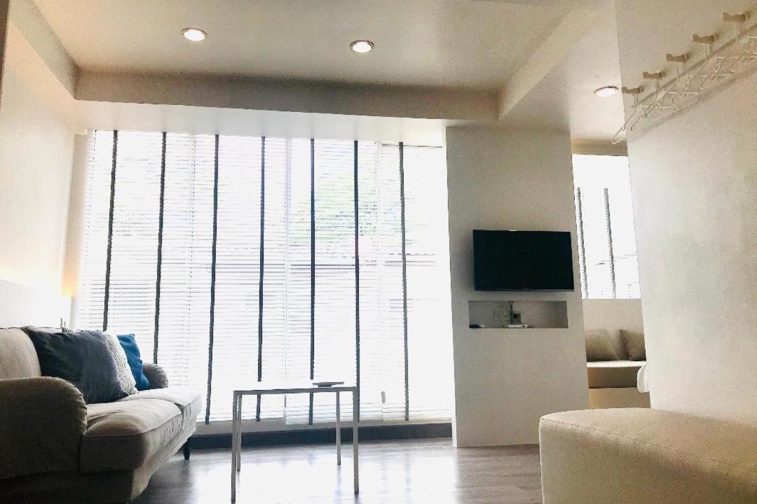 Photo of Livingroom in Embassy District