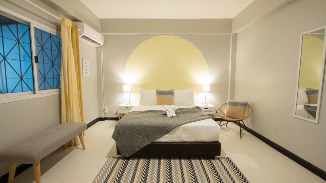 Photo of Bedroom in Samsen Nok