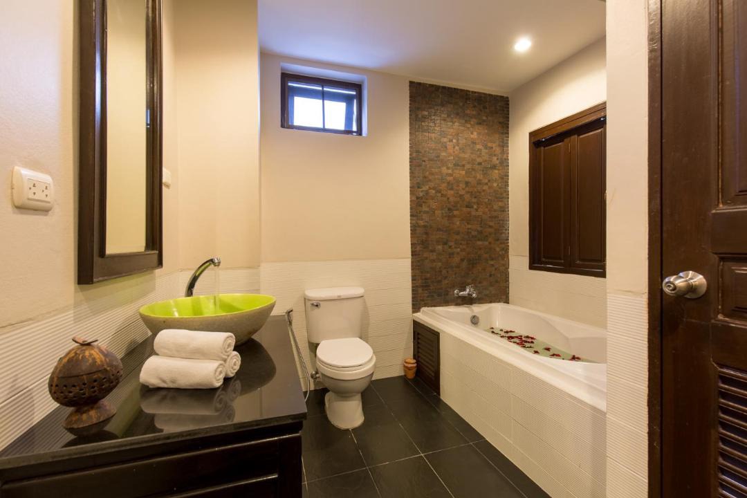 Photo of Bathroom in Chaweng City Center