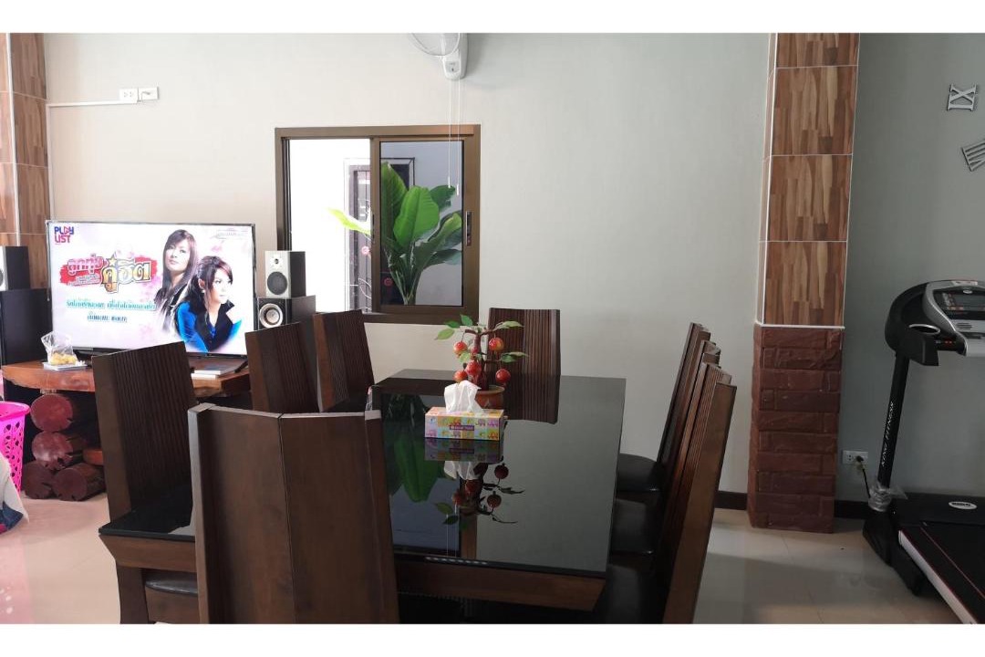 Photo of Others in Mae Chedi
