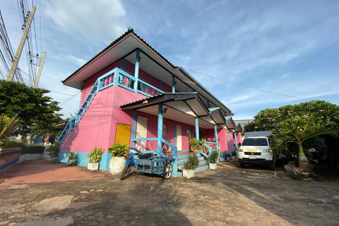 Photo of Others in Koh Lan