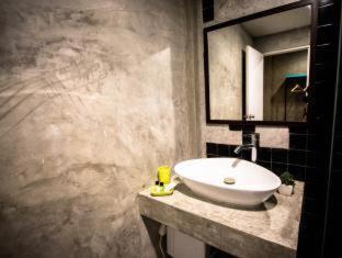 Photo of Bathroom in Phahonyothin
