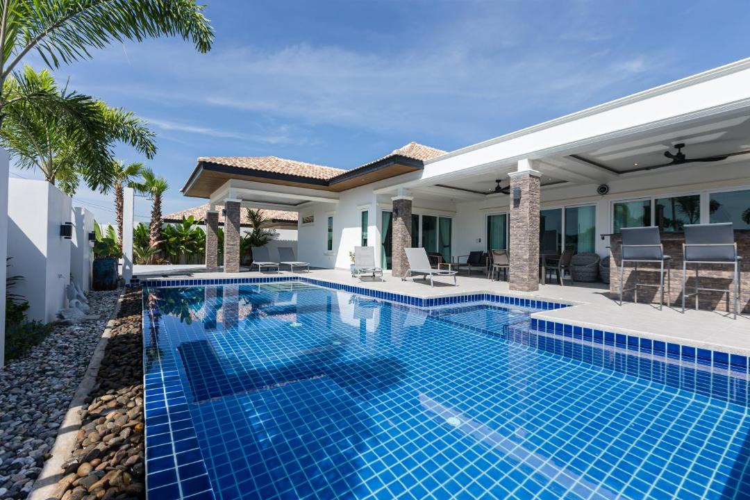 Photo of Outdoor in Hin Lek Fai