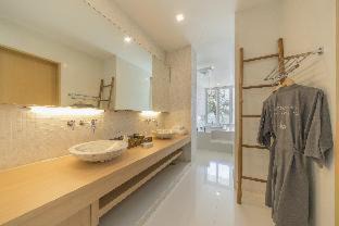 Photo of Bathroom in Pak Nam Pran