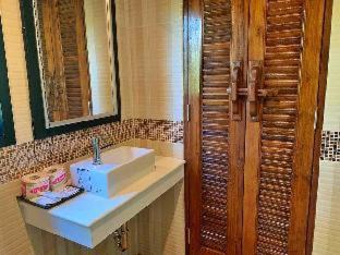Photo of Bathroom in Ko Lanta