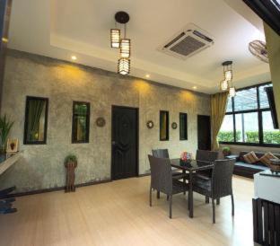 Photo of Livingroom in Nan