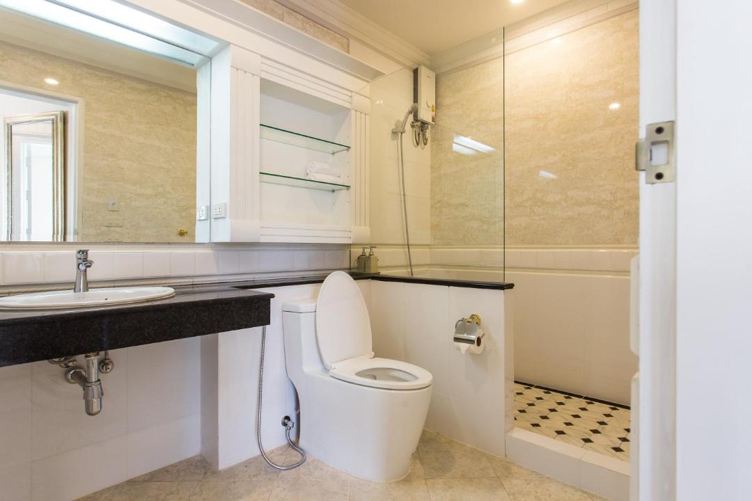 Photo of Bathroom in Sanam Pao