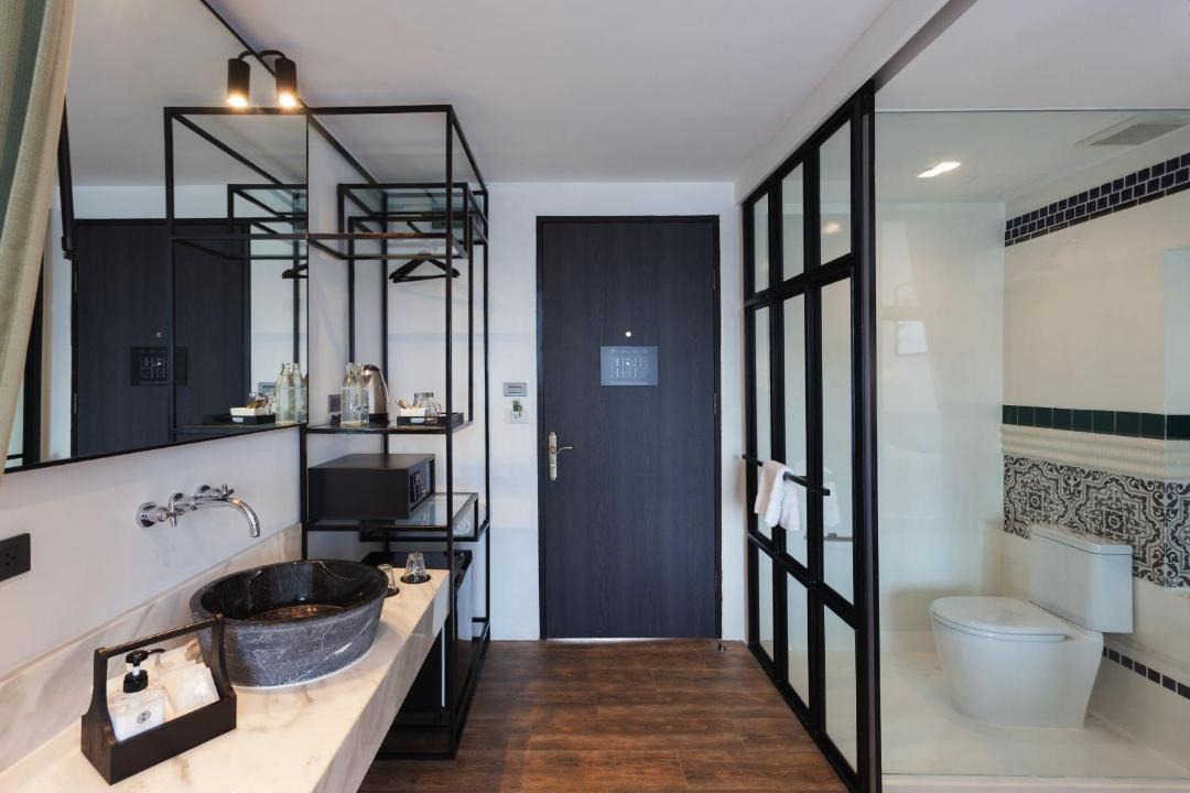 Photo of Others in Si Phraya