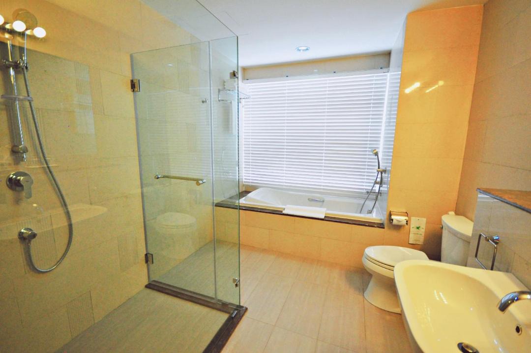 Photo of Bathroom in Ploenchit