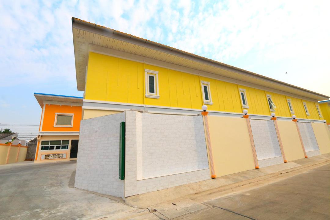 Photo of Buildings in Lat Sawai