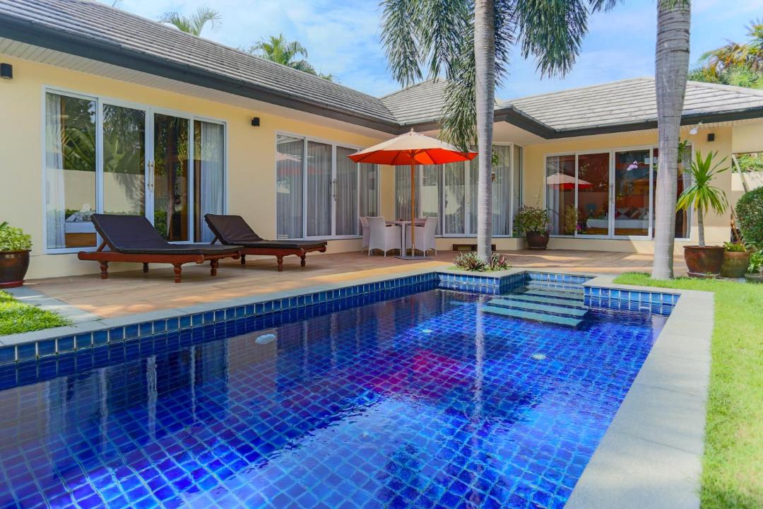 Photo of Outdoor in Lipa Noi