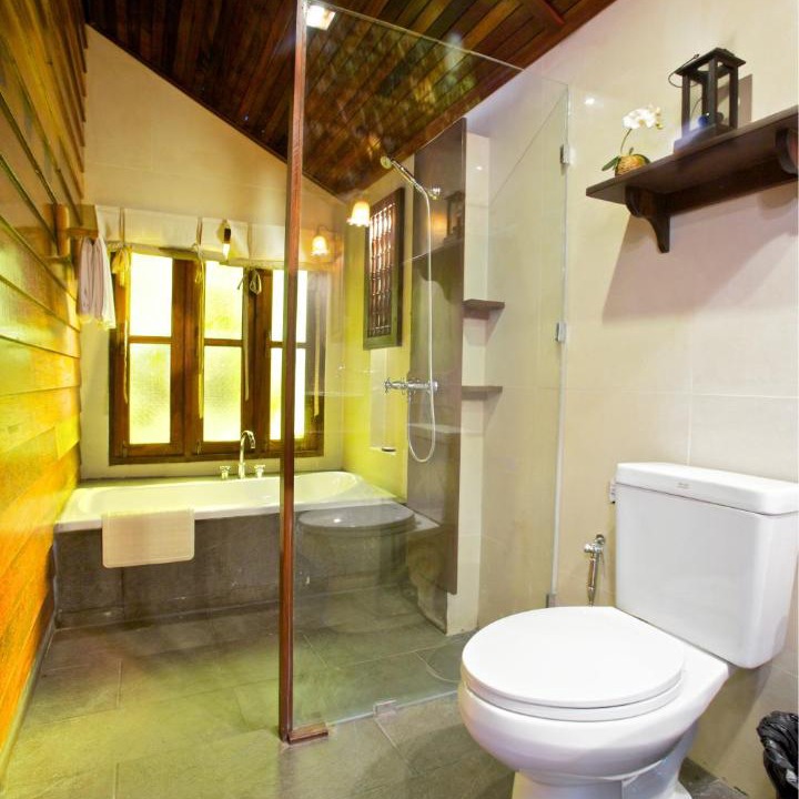 Photo of Bathroom in Chaweng City Center