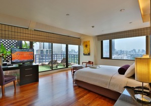 Siri Sathorn Bangkok by UHG