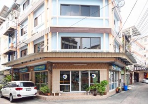 Khaosan Sweet Hostel By Favstay