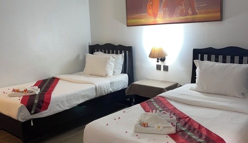 Standard Twin Room