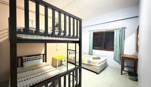 Private Triple Room with Shared Bathroom Building C