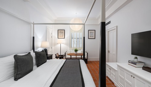 Deluxe King Bed Room