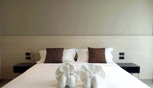 Standard King Room