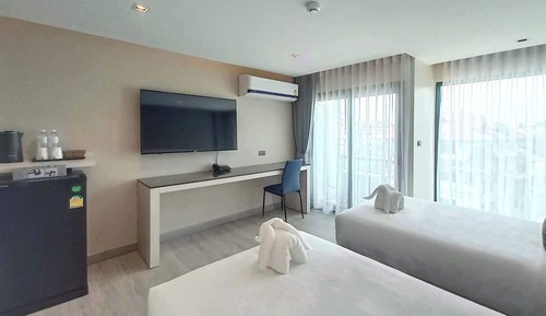Deluxe Twin Room