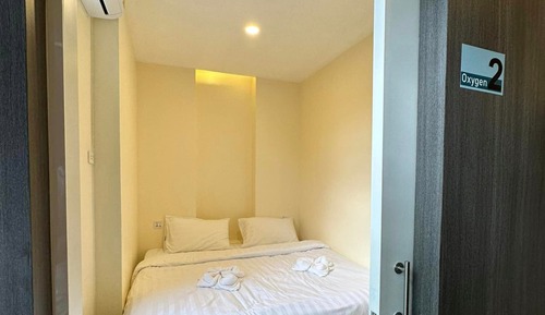 Basic Double Room, 1 Queen Bed