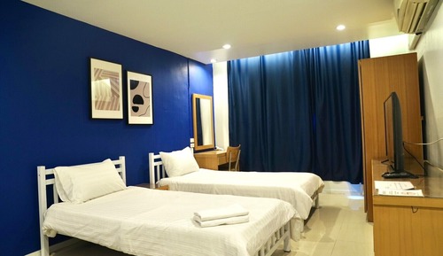 Deluxe Twin Room