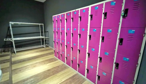 Economy Shared Dormitory, Women only