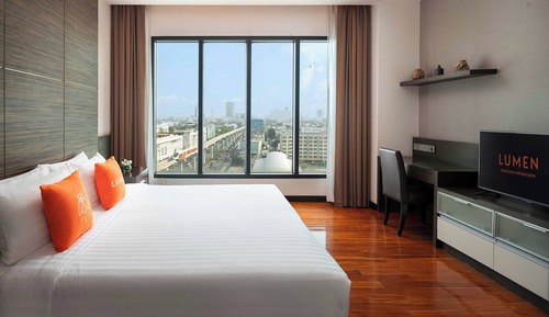 Lumen One-Bedroom Suite