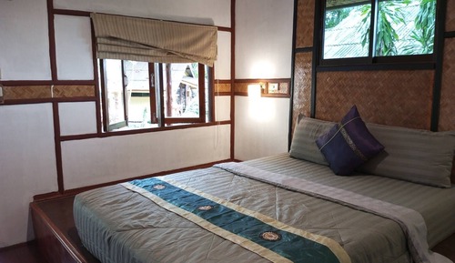 Deluxe Bungalow