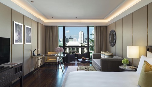 Deluxe Room, 1 King Bed, Balcony