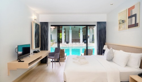 Deluxe Double Room, Pool Access