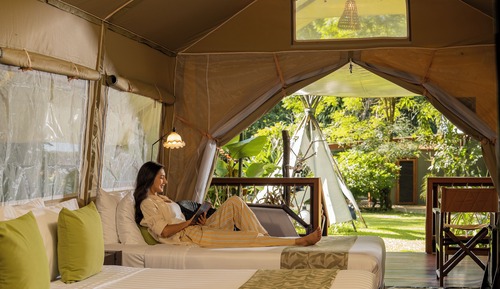 Deluxe Tent Triple (Dinner + Breakfast)