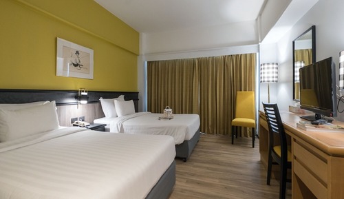 Deluxe Double or Twin Room