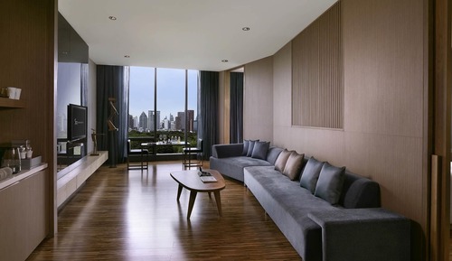 Signature Loft, 1 King Bed, Club Lounge Access, City View (SO Lofty)
