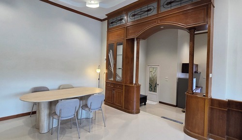 2-bedroom pool villa with shared pool