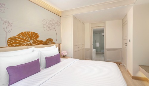 One Bedroom Balcony Residence Suite 3 Persons